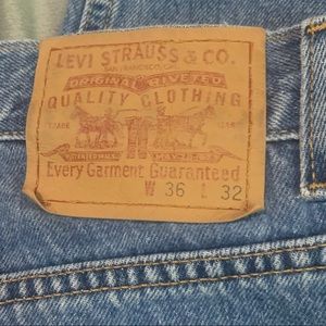 Levi’s Relaxed Straight Leg Jeans 36x32